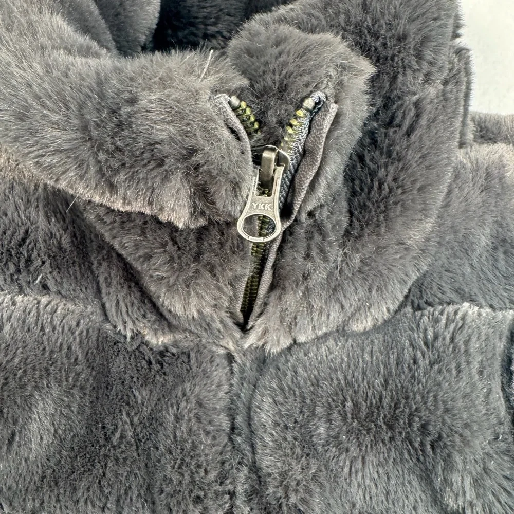 Dylan Faux Fur Puffer Vest Womens Size Small Grey Pocket Zip Up - Picture 11 of 12